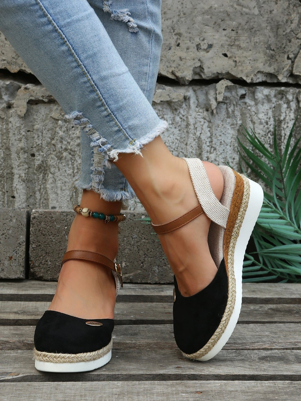 Emily | Women's Orthopedic Woven Cushioned Sandals - Black